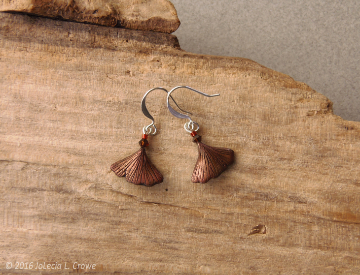 Metallic copper ginkgo