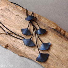 ginkgo_necklace_blue_wc_2301_s.jpg
